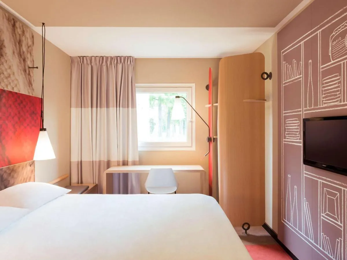 ibis Nürnberg City am Plärrer Hotel